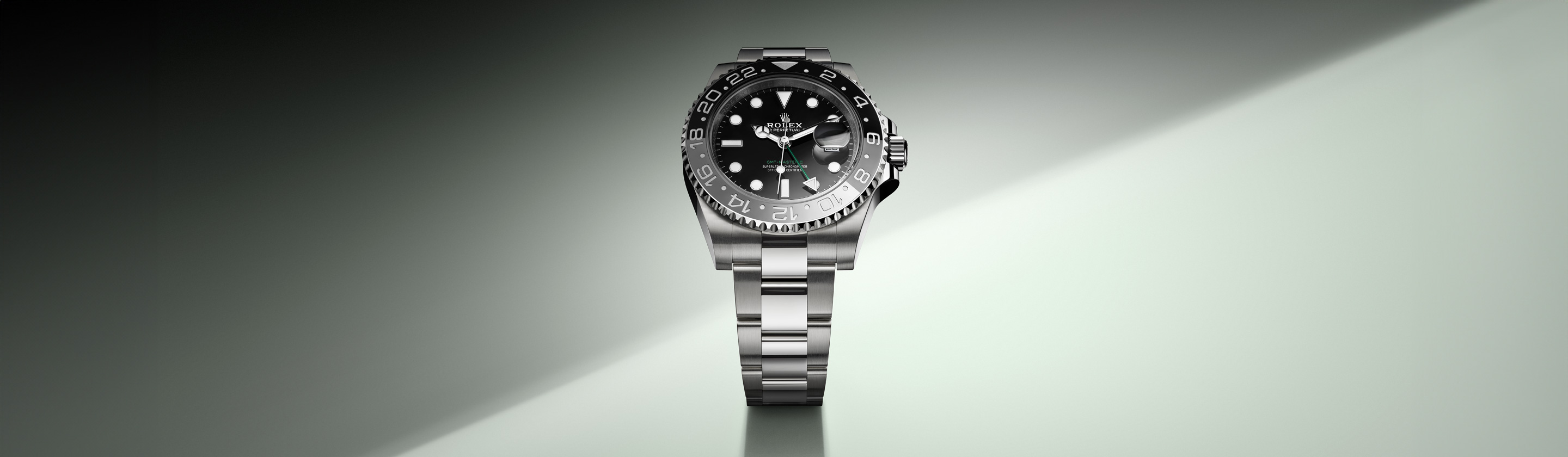 rolex-gmt-master-II-cover-m126710GRNR-0003_2312jva_001-landscape