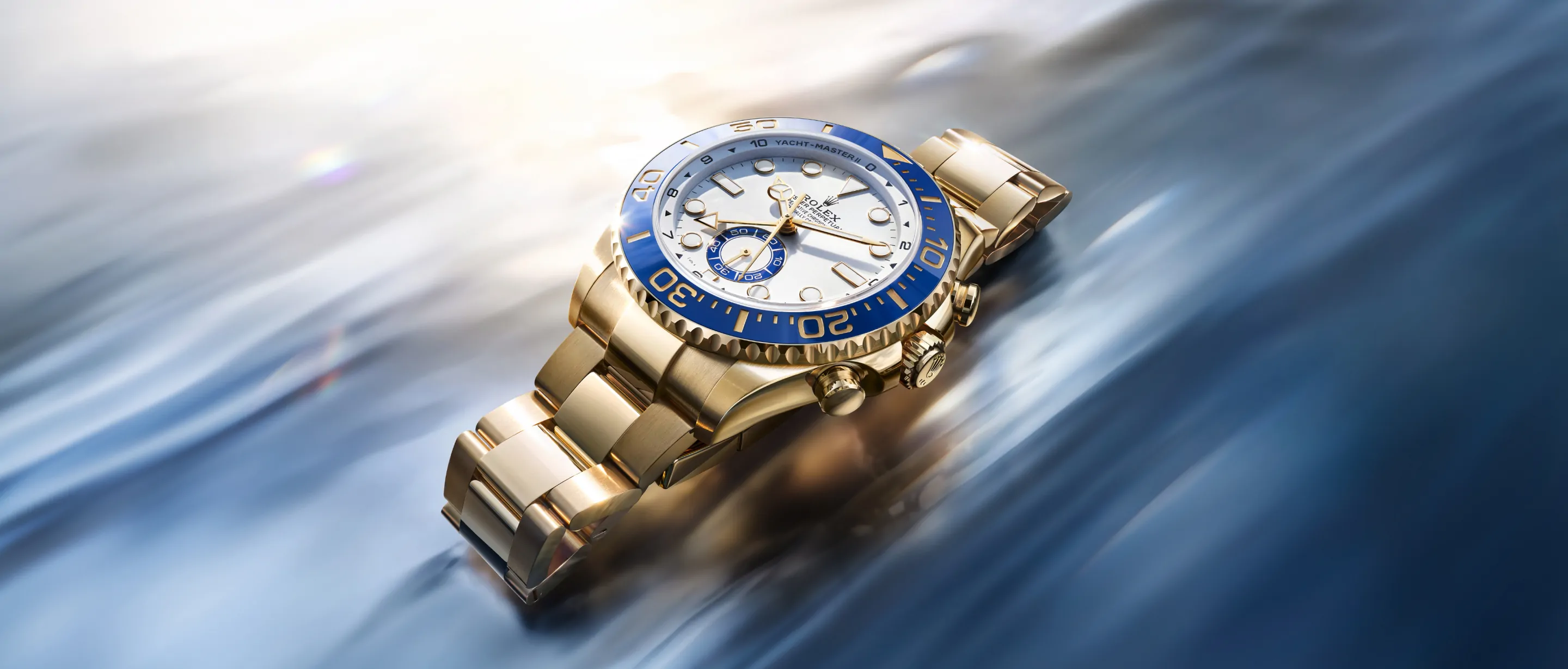 rolex-yacht-master-II-yellow-gold-ambiance-m126688-0001-landscape