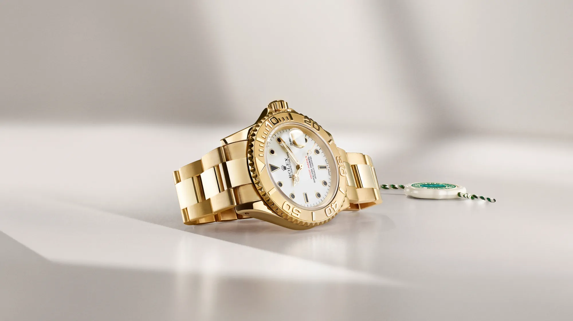 rolex-cpo-built-to-last-yacht-master-m16628_2403ac_003-landscape
