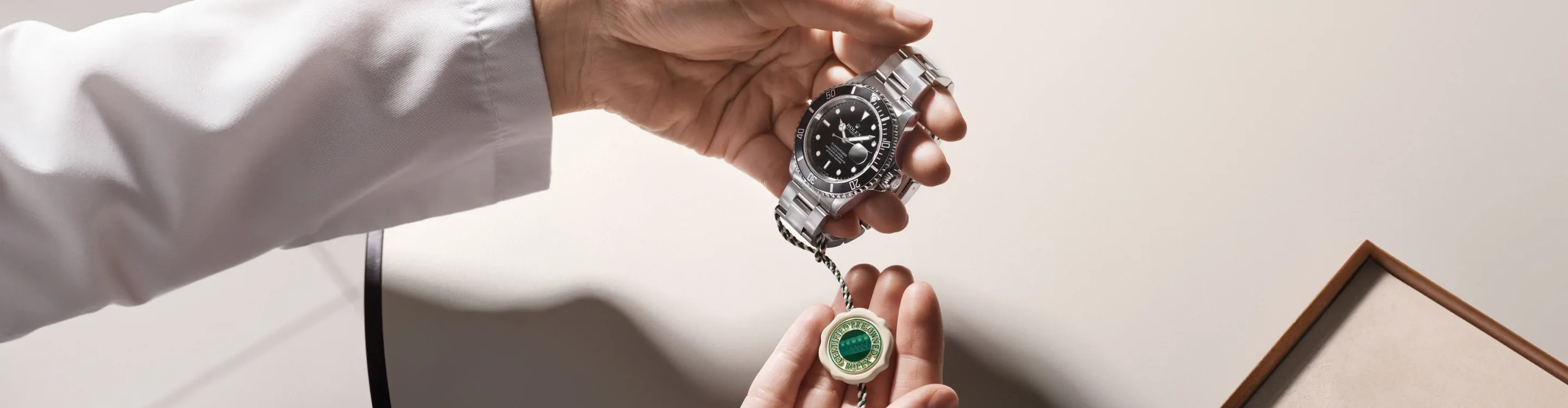 rolex-cpo-the-programme-submariner-cover-cpo_2403fb_0011-landscape